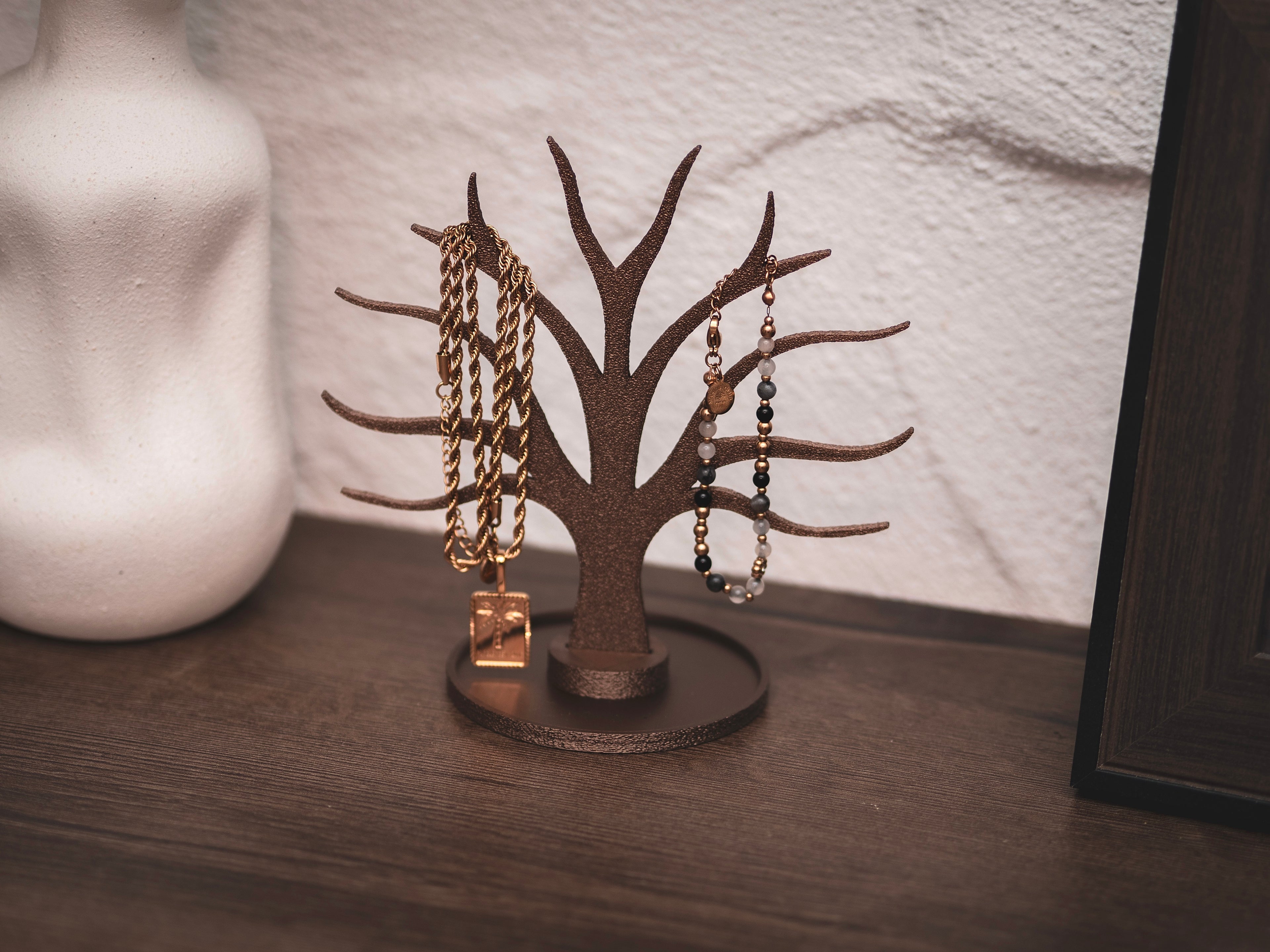 Schmuckständer Baum für Armbänder, Ringe, Earcuffs, Creolen mit Ablage