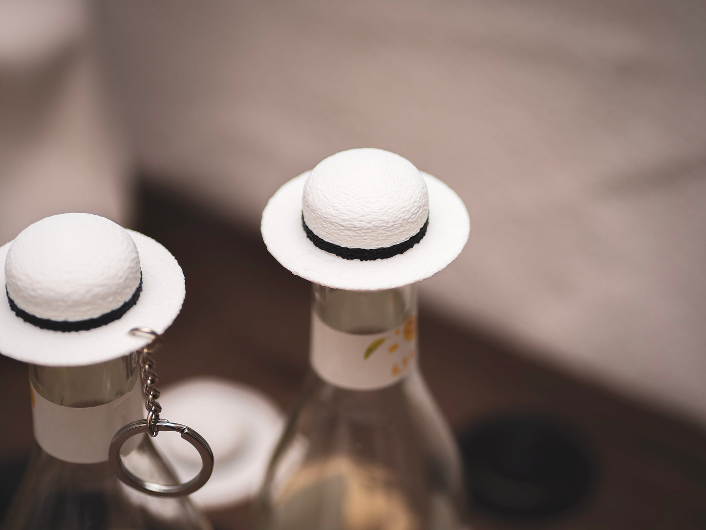Flaschendeckel Sommerhut für Bier, Limo & kl. Sektflaschen | weiß