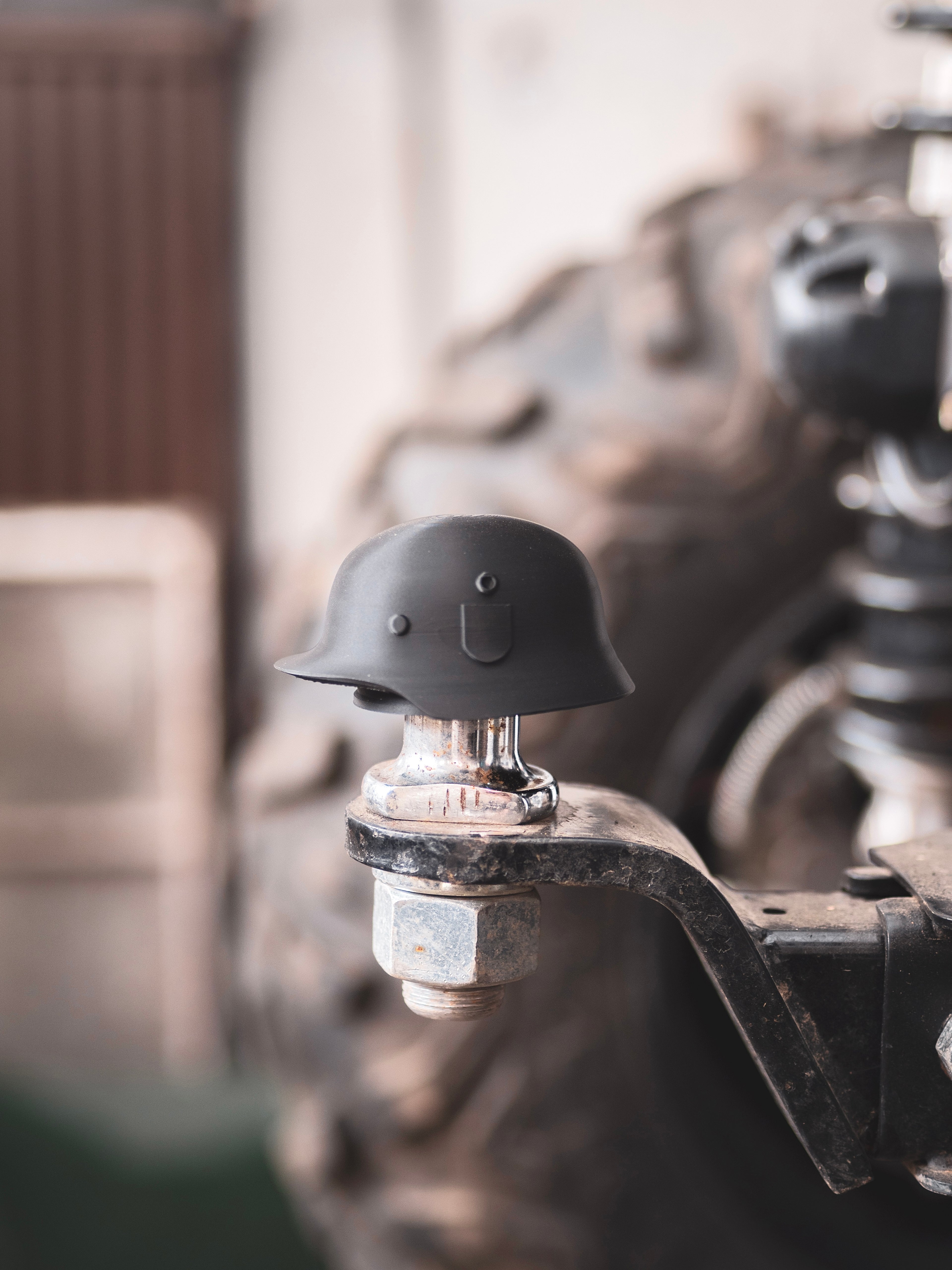 Abdeckkappe Anhängerkupplung Stahlhelm