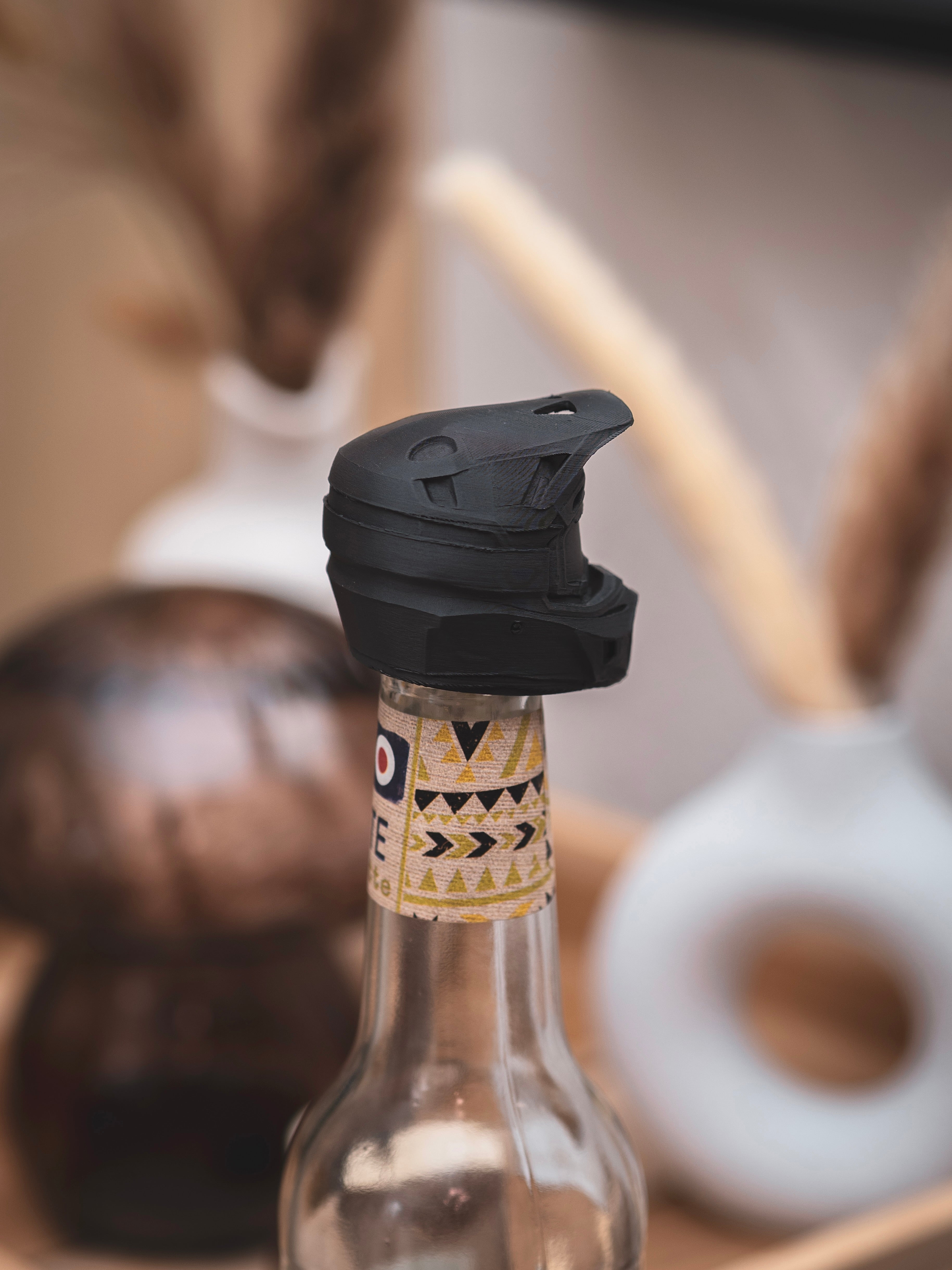 Flaschendeckel Motorradhelm für Bier, Limo & kl. Sektflaschen