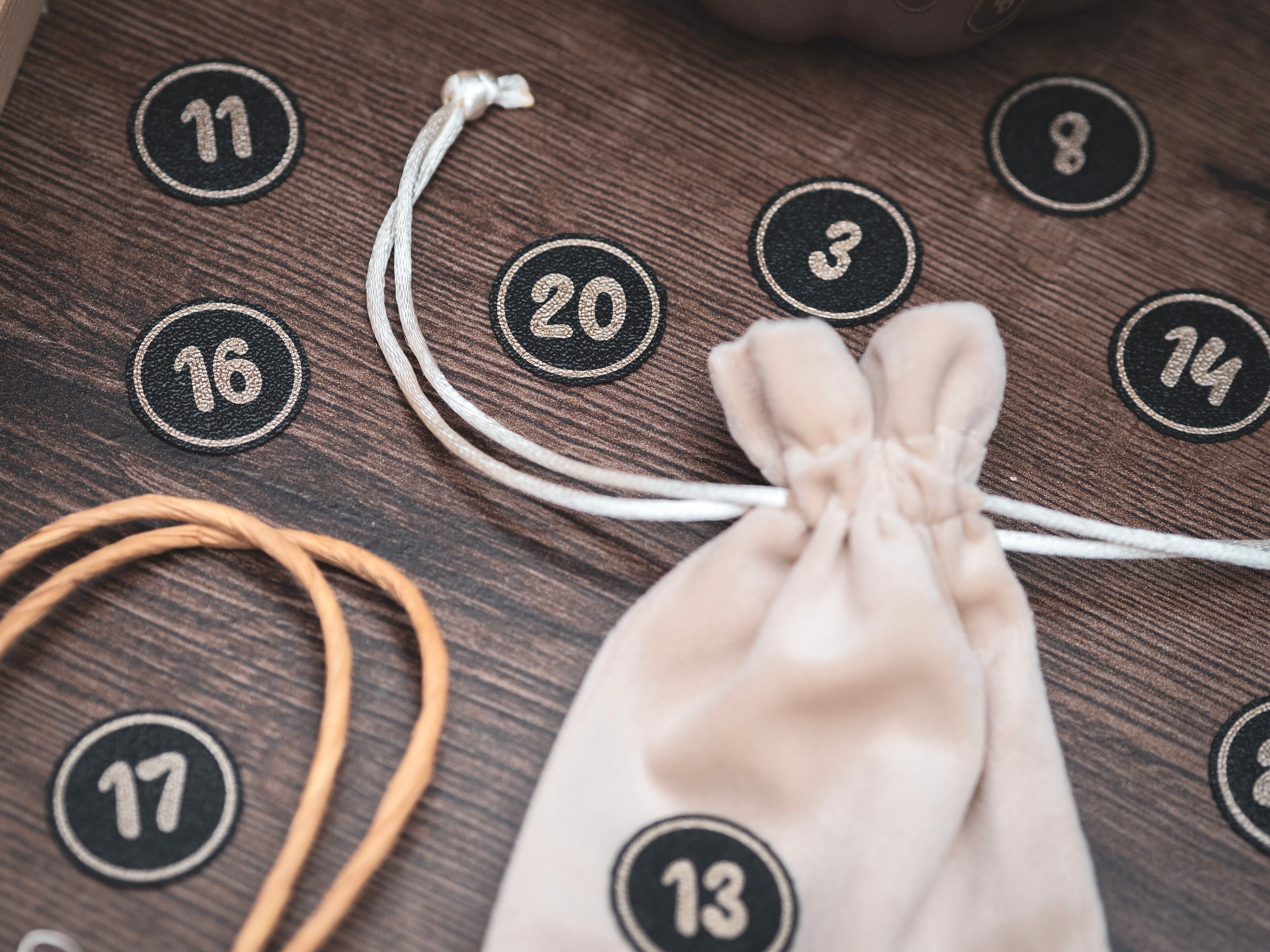 Adventskalender Zahlen 1-24 | verschiedene Farben