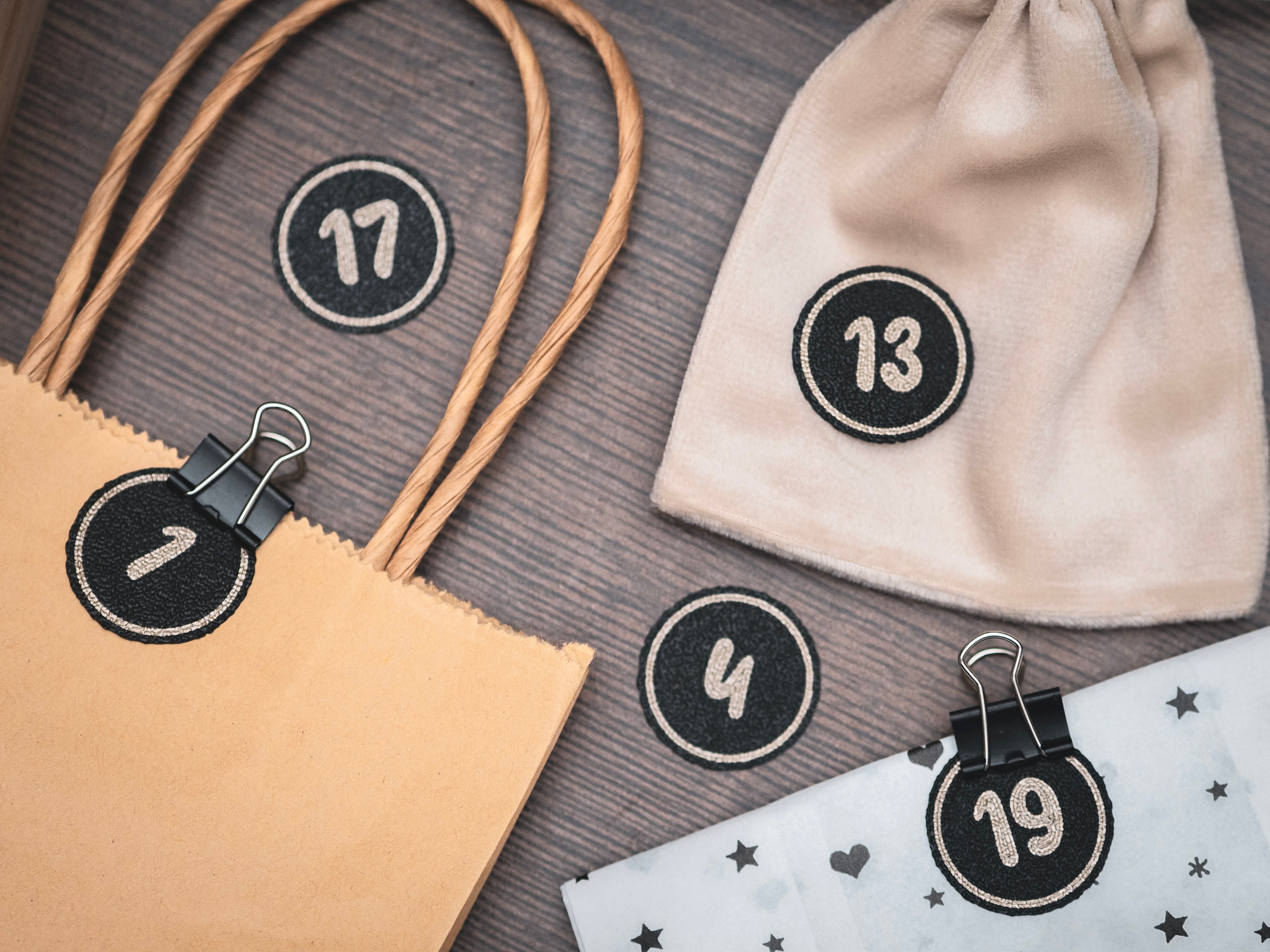 Adventskalender Zahlen 1-24 | verschiedene Farben