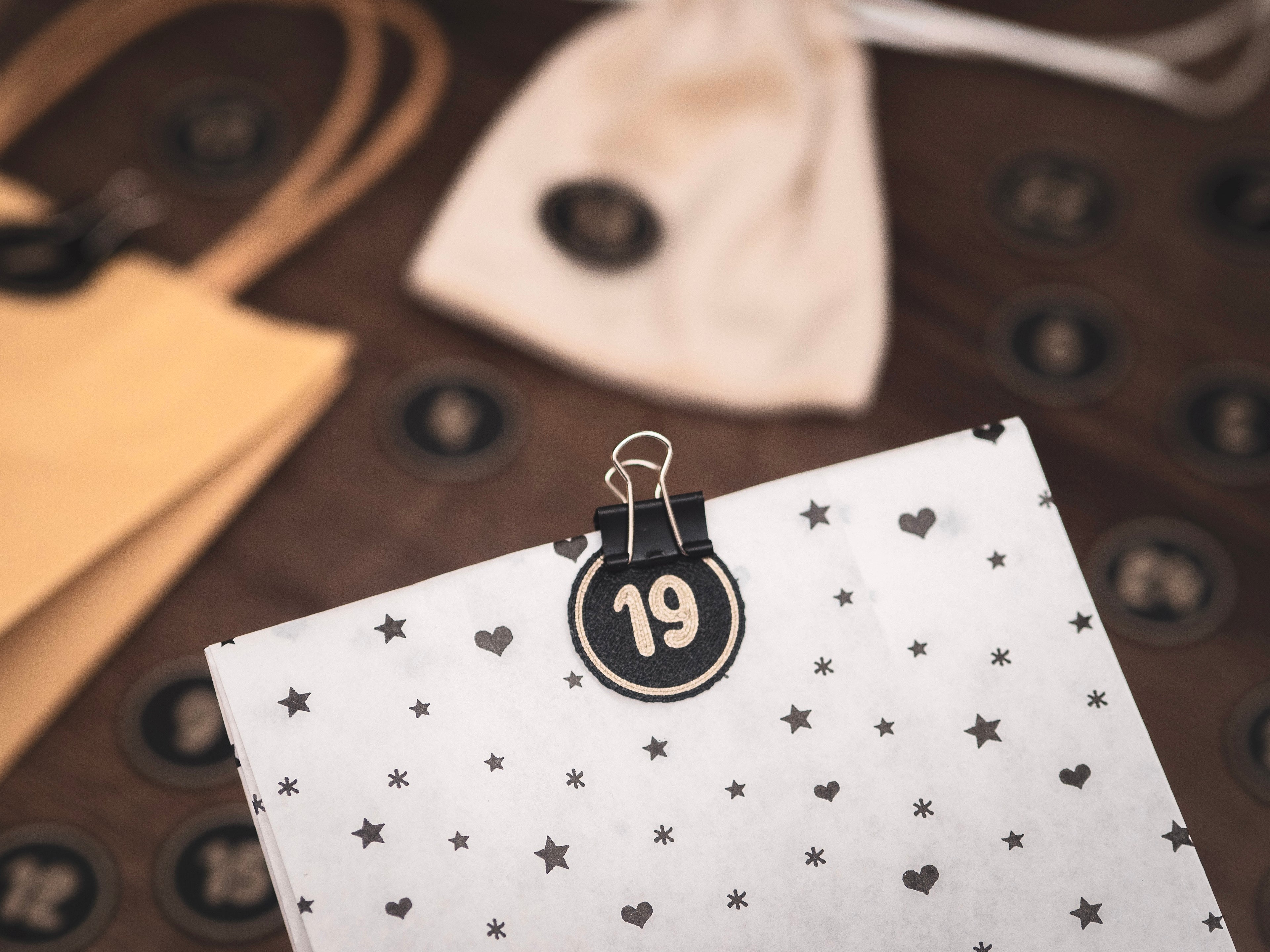 Adventskalender Zahlen 1-24 | verschiedene Farben