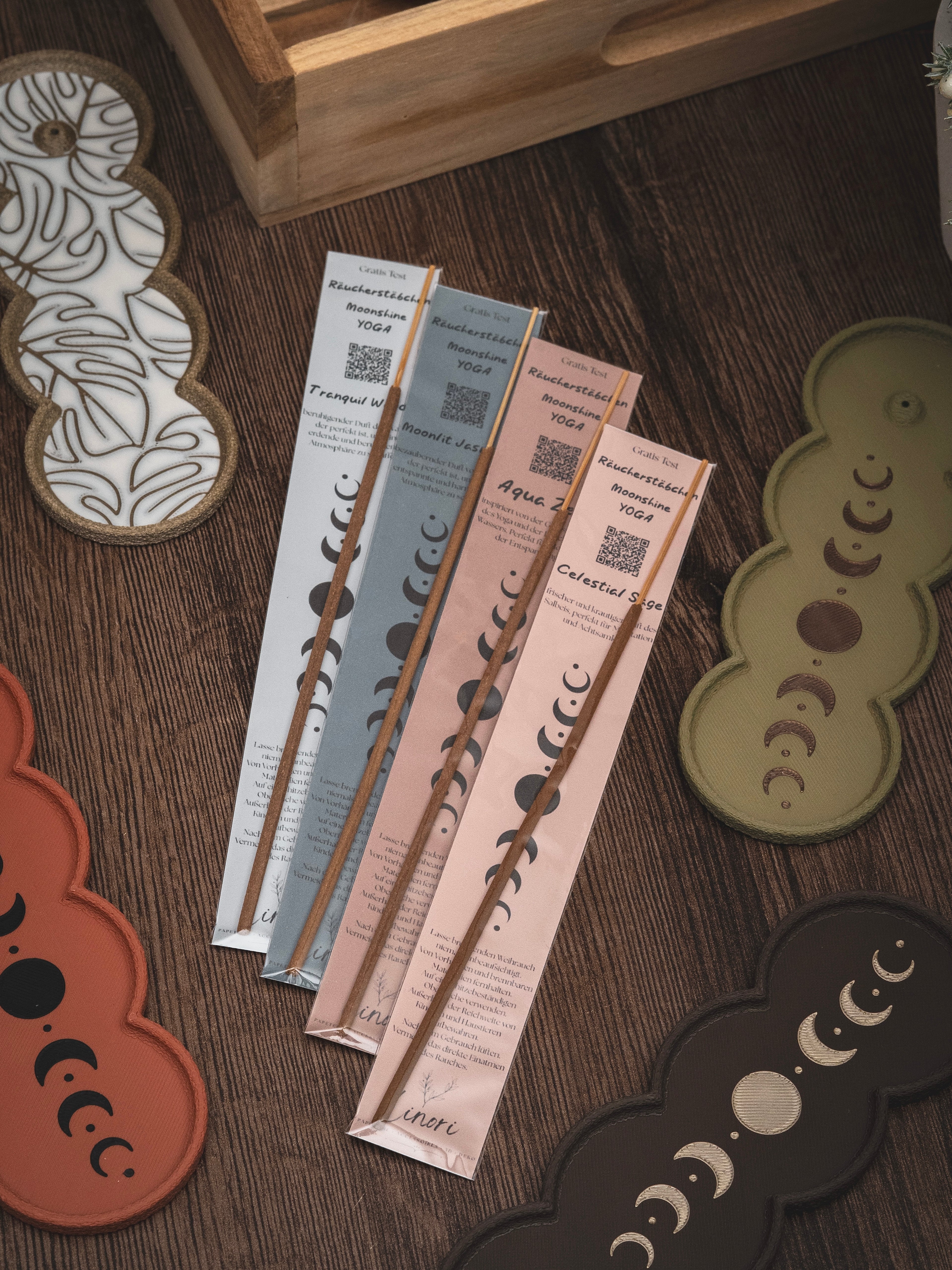 Räucherstäbchen Halter Leo | 16 cm - verschiedene Farben | + 1 Gratis Räucherstäbchen