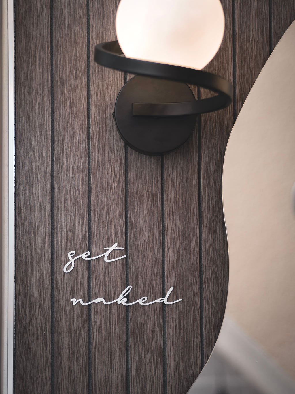 "get naked" Schild zum kleben | in verschiedenen Farben und 2 Größen