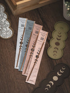 Räucherstäbchen Halter Monstera | 16 cm - verschiedene Farben | + 1 Gratis Räucherstäbchen