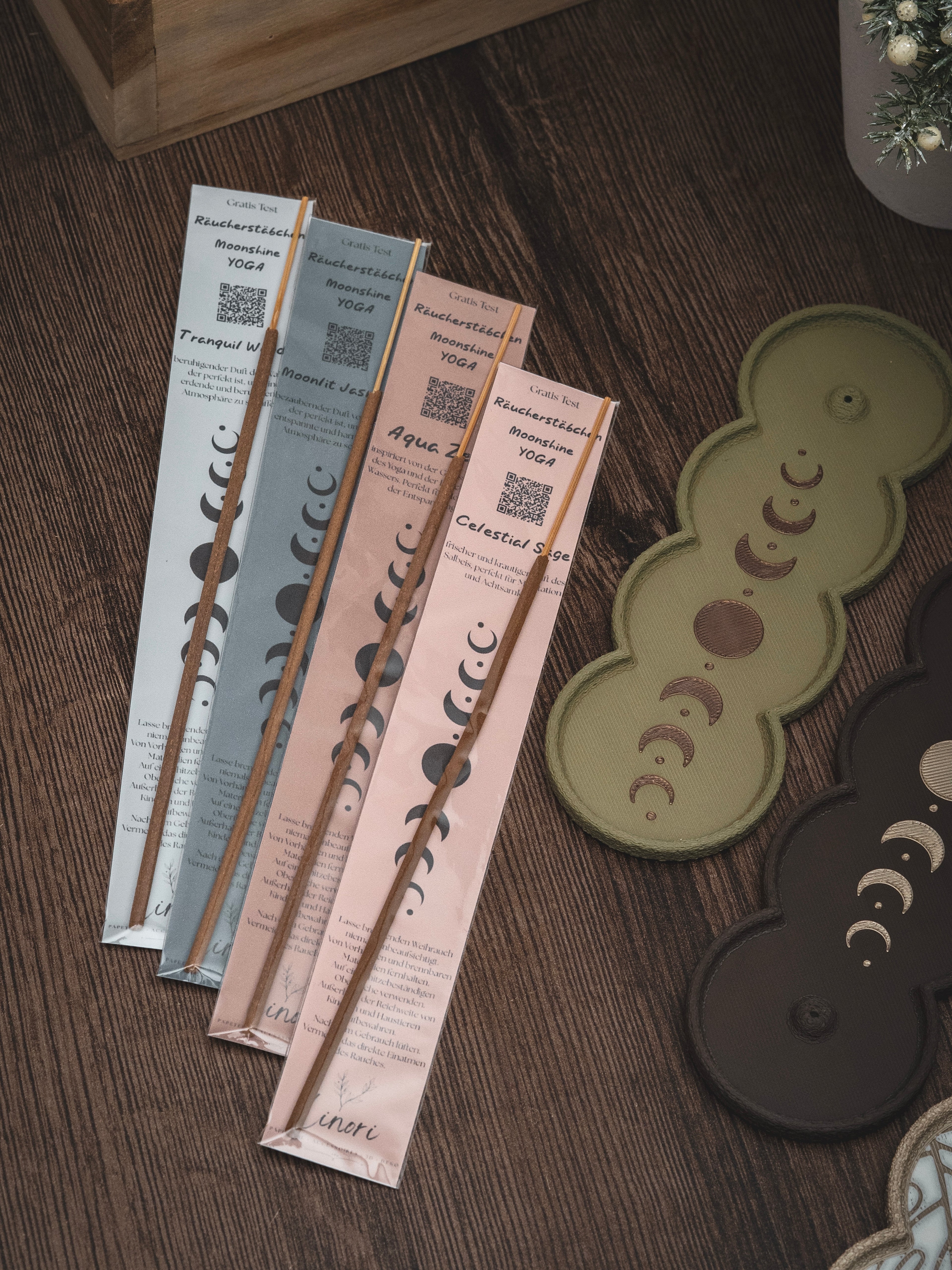 Räucherstäbchen Halter Leo | 16 cm - verschiedene Farben | + 1 Gratis Räucherstäbchen