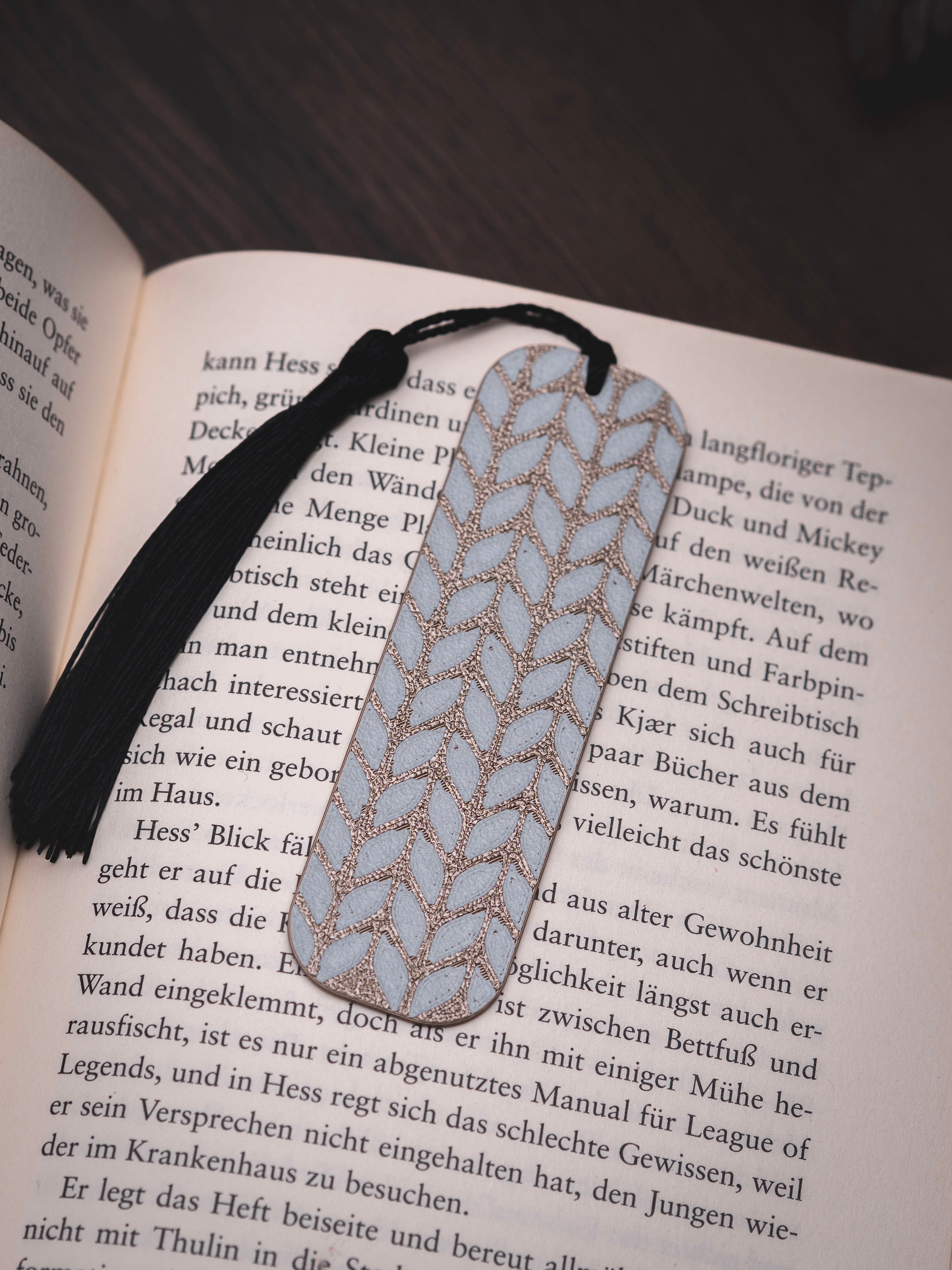 Lesezeichen Strick mit Quaste | verschiedene Farben