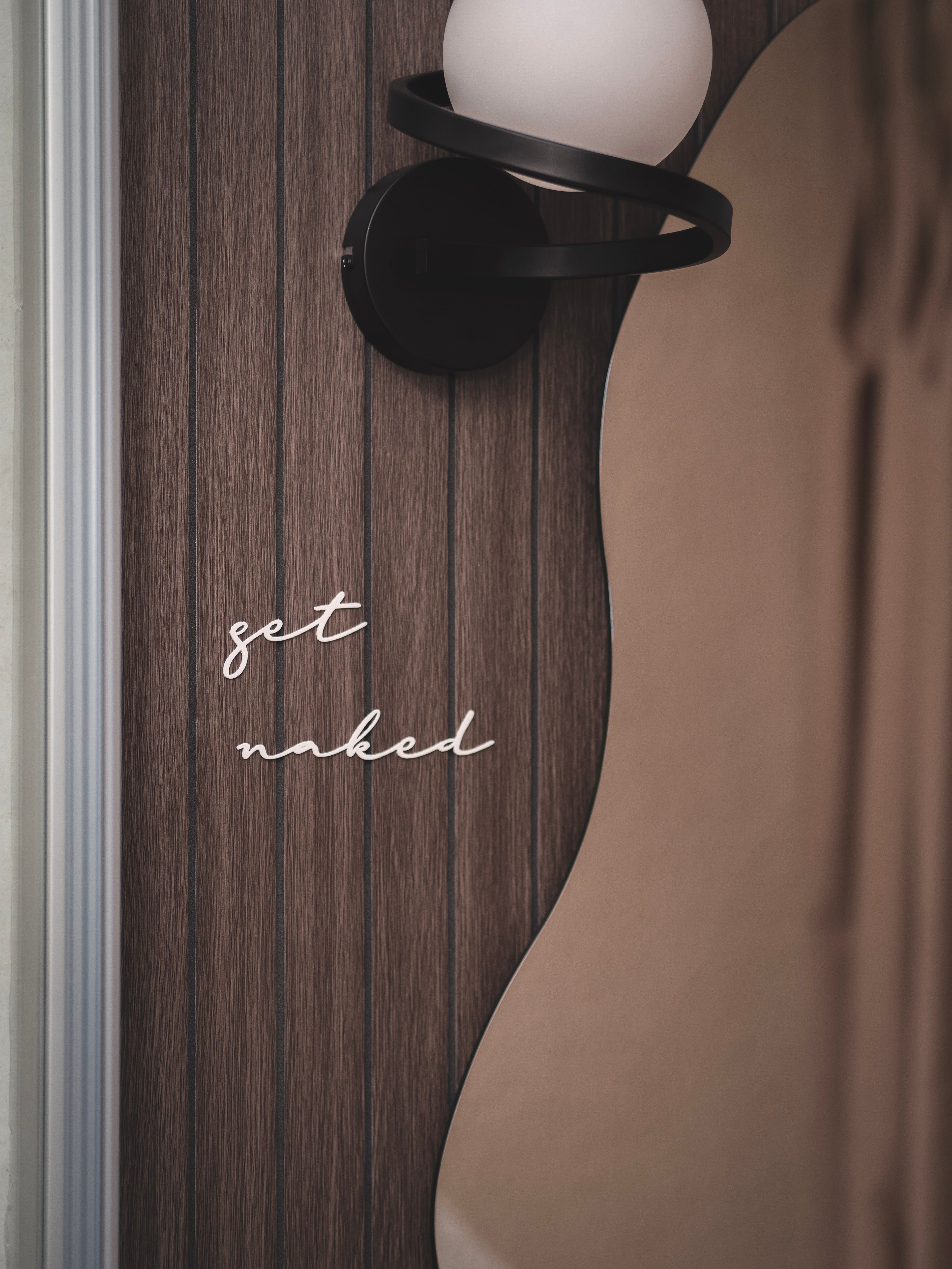 "get naked" Schild zum kleben | in verschiedenen Farben und 2 Größen