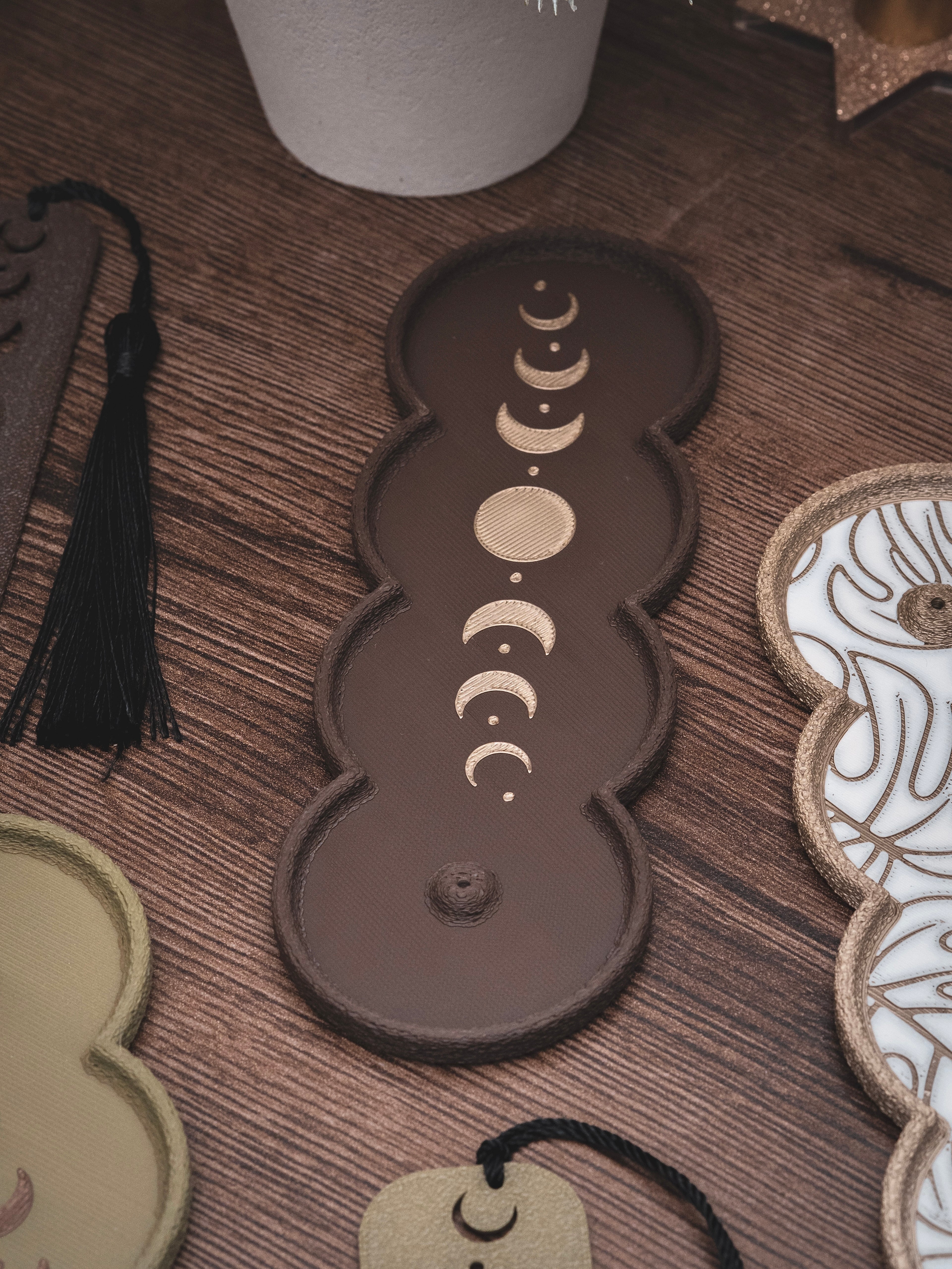 Räucherstäbchen Halter Mondphasen | 16 cm - verschiedene Farben | + 1 Gratis Räucherstäbchen