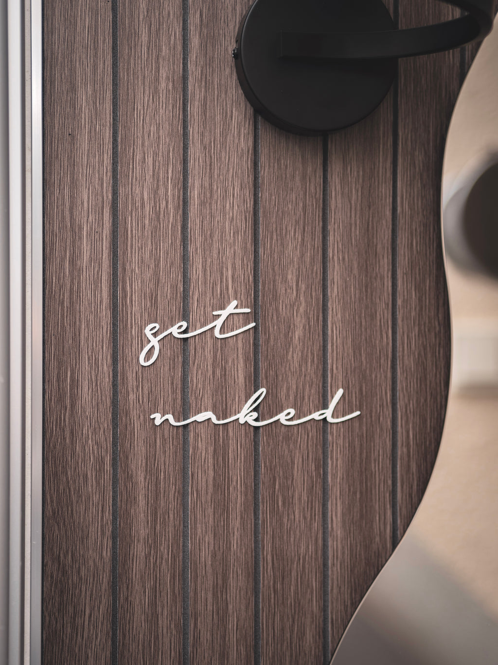 "get naked" Schild zum kleben | in verschiedenen Farben und 2 Größen