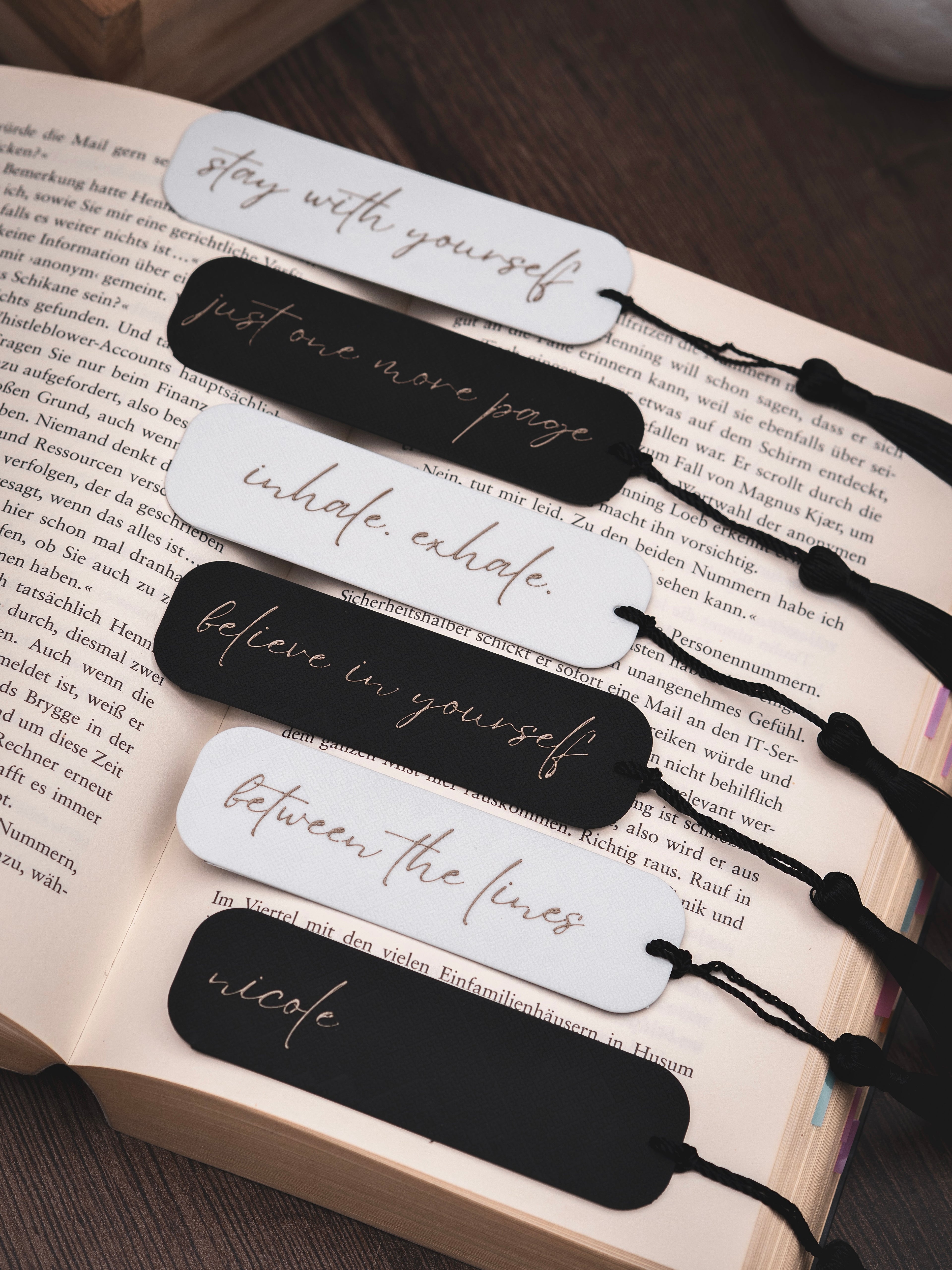 Lesezeichen mit Quaste | verschiedene Farben | personalisierbar