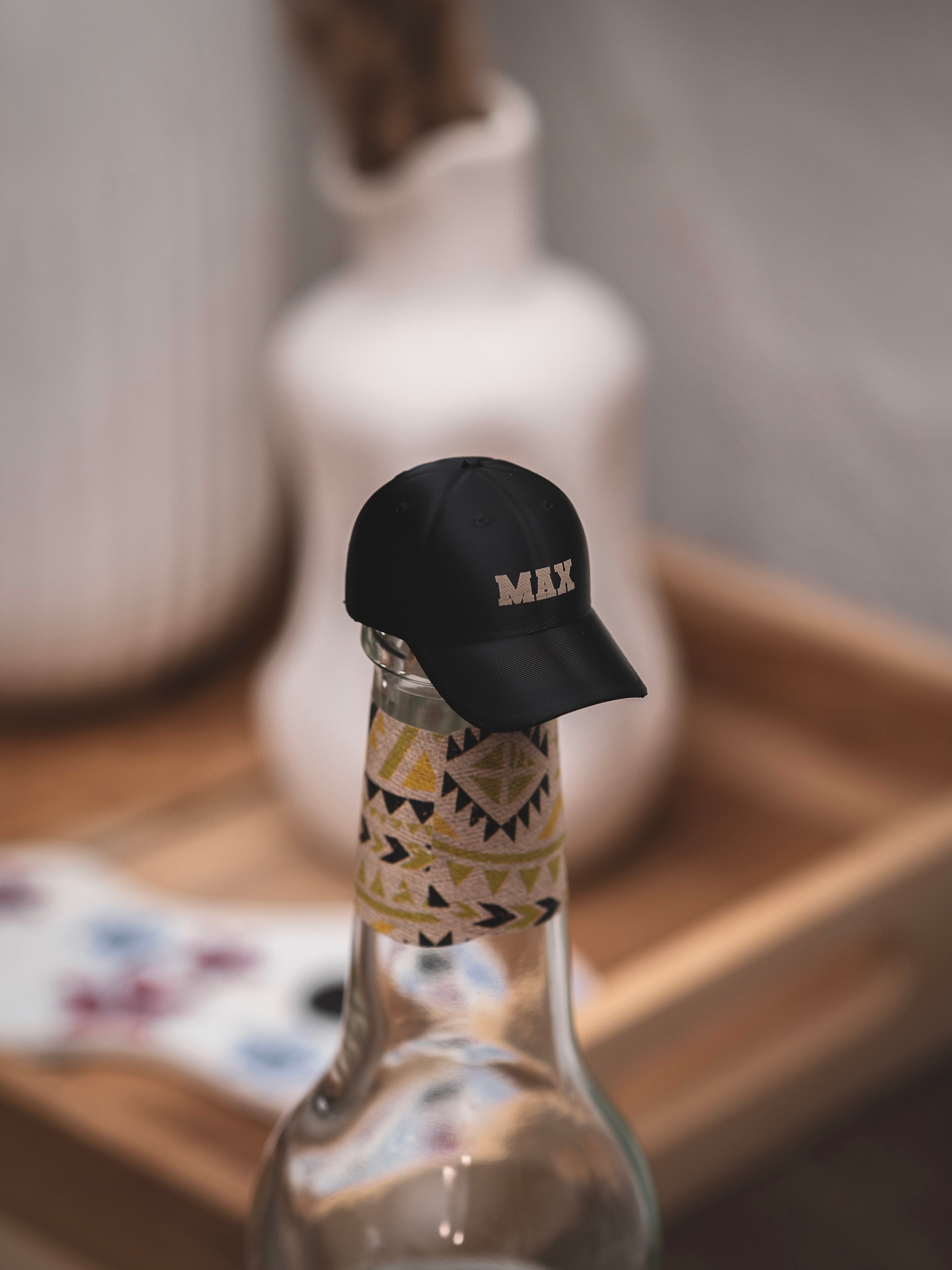 Flaschendeckel Basecap für Bier, Limo & kl. Sektflaschen | in schwarz & personalisierbar