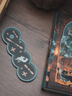 Räucherstäbchen Halter Chamber of Secrets | 16 cm - schwarz kupferbraun kobaltblau weiß