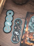 Räucherstäbchen Halter Chamber of Secrets | 16 cm - schwarz kupferbraun kobaltblau weiß