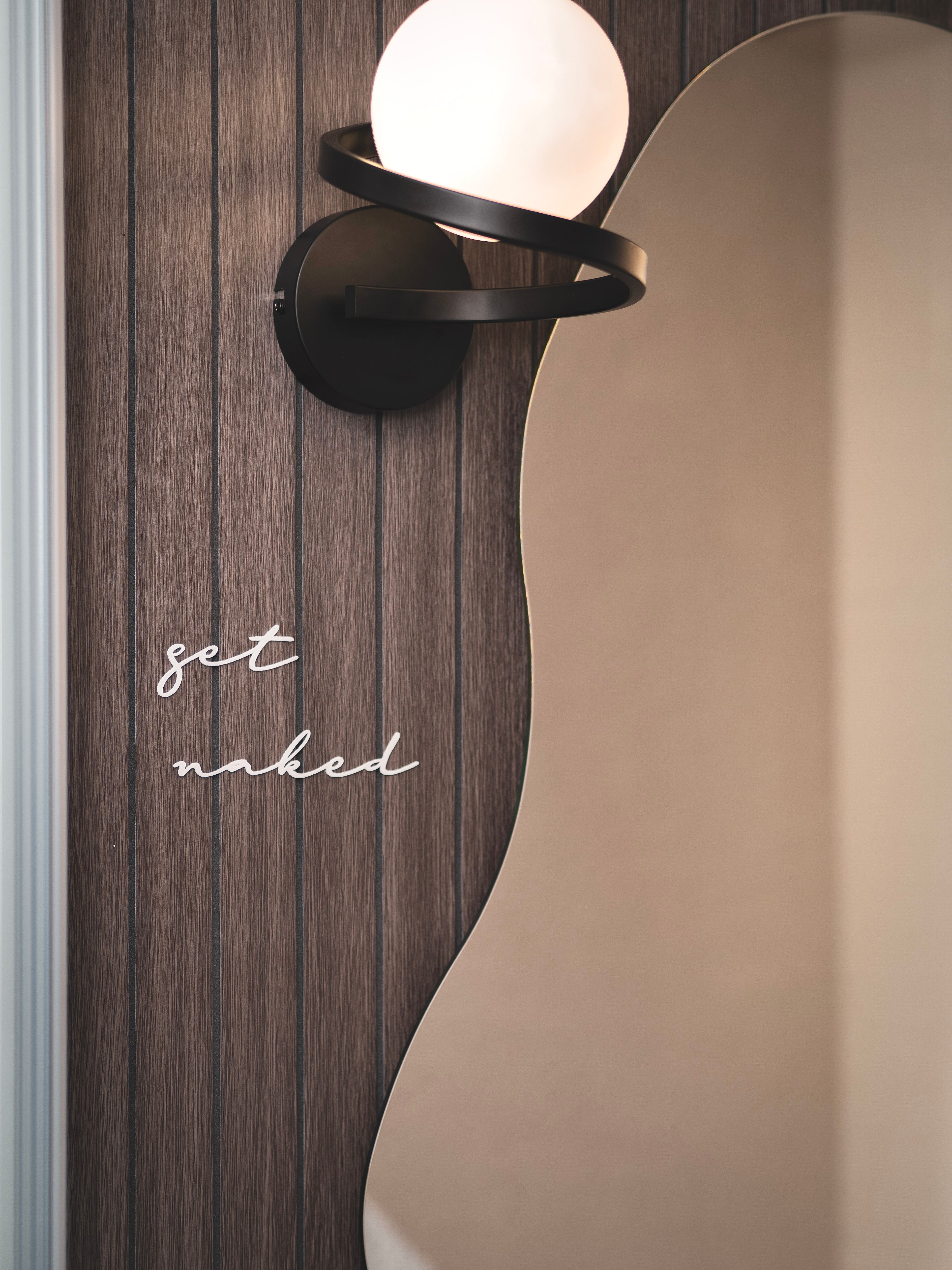 "get naked" Schild zum kleben | in verschiedenen Farben und 2 Größen