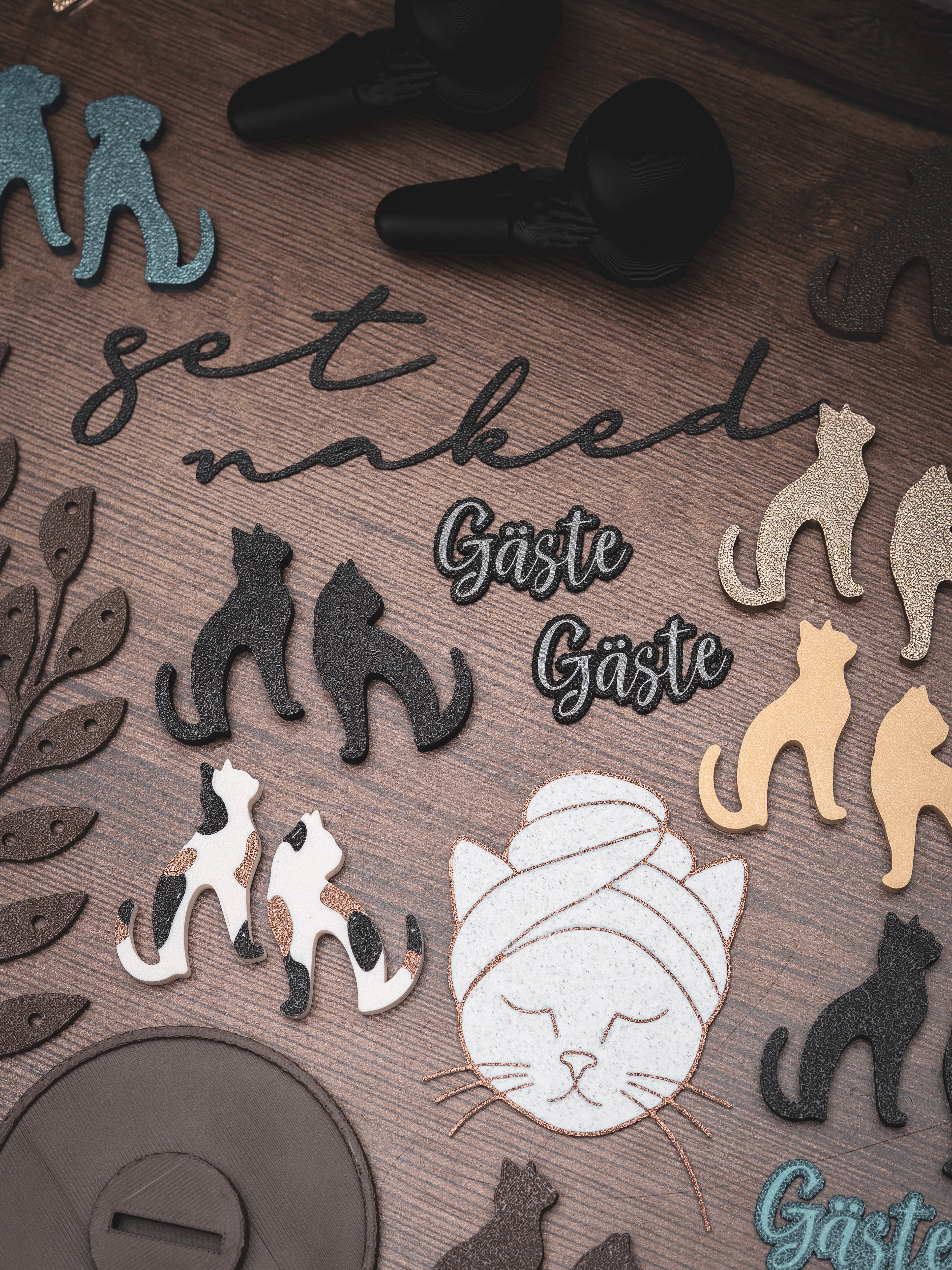 Guest | Gästeschild zum aufhängen oder kleben | in 6 Farben | in 2 Sprachen