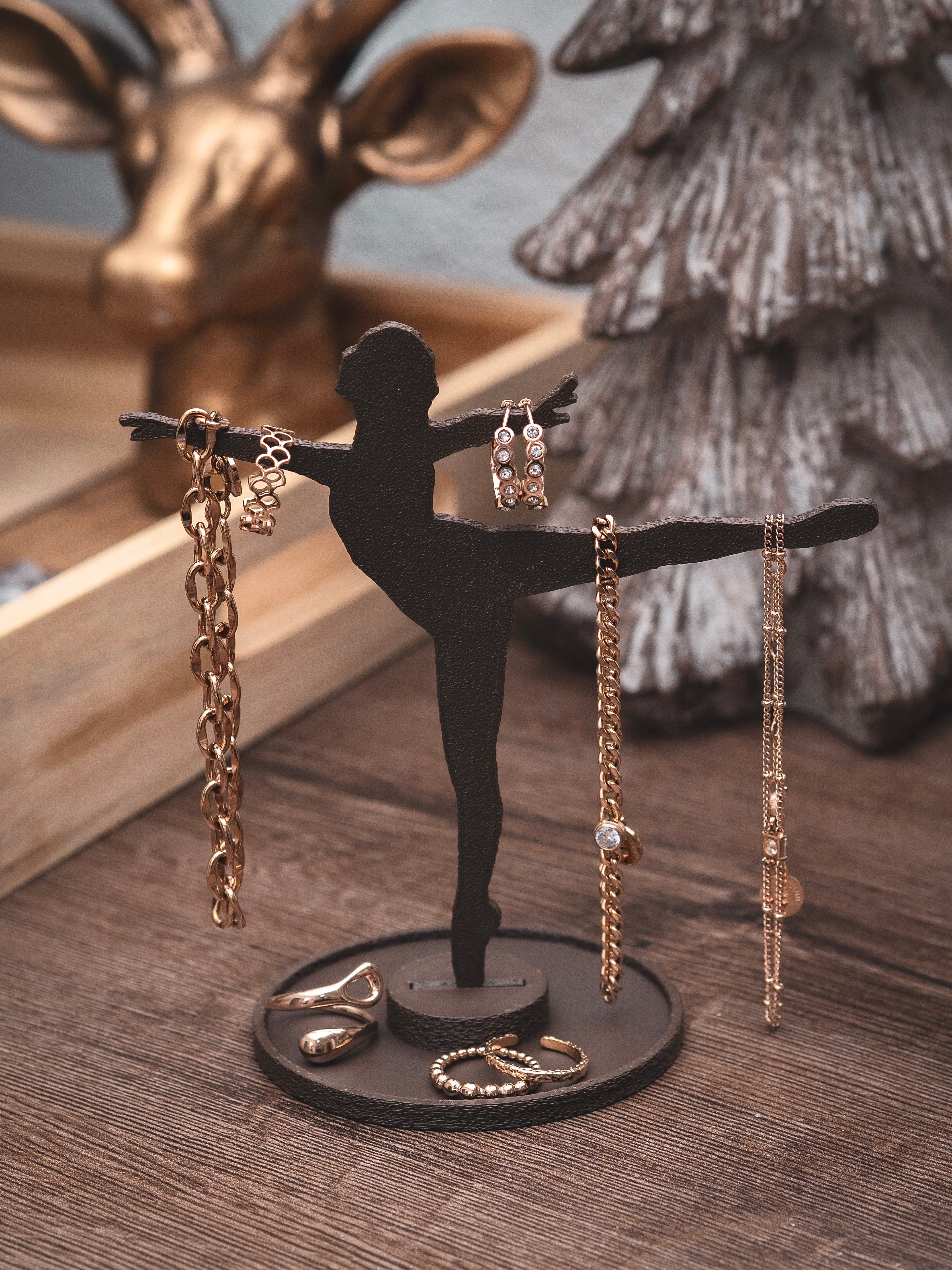 Schmuckständer Tänzerin für Creolen, Ringe & Armbänder mit kleiner Ablage