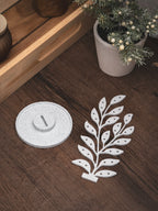 Schmuckständer Leaf für Ohrstecker mit kleiner Ablage