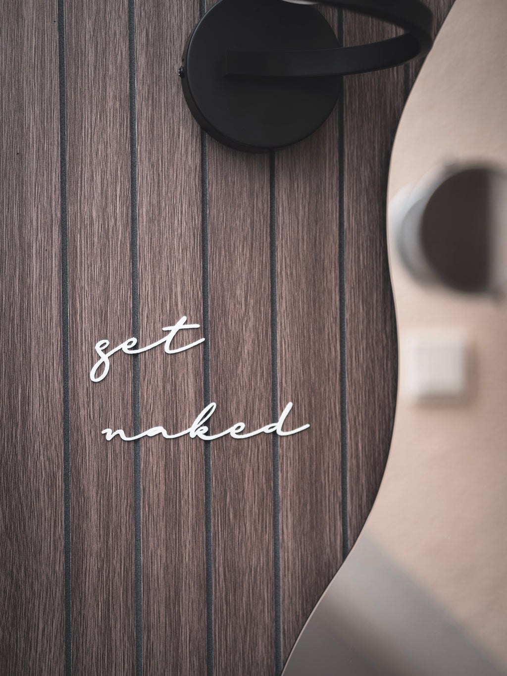 "get naked" Schild zum kleben | in verschiedenen Farben und 2 Größen