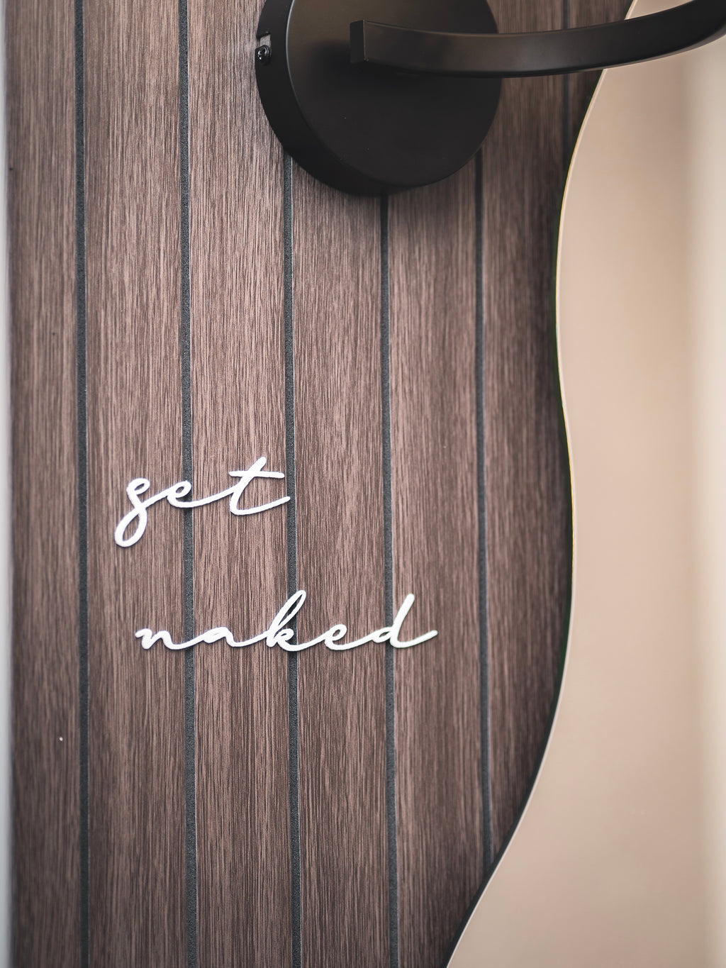 "get naked" Schild zum kleben | in verschiedenen Farben und 2 Größen