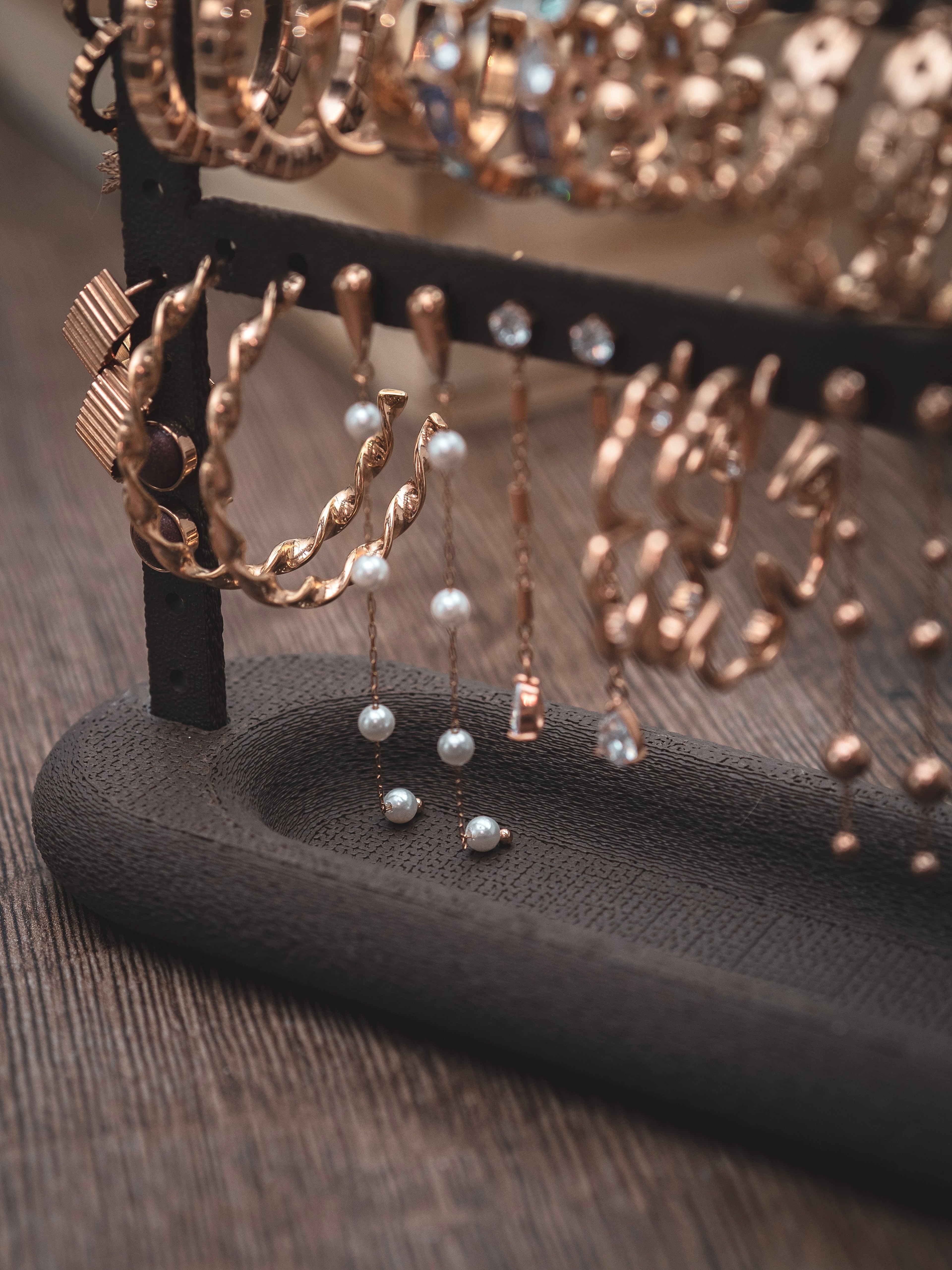 Schmuckständer Creolen mit kleiner Ablage