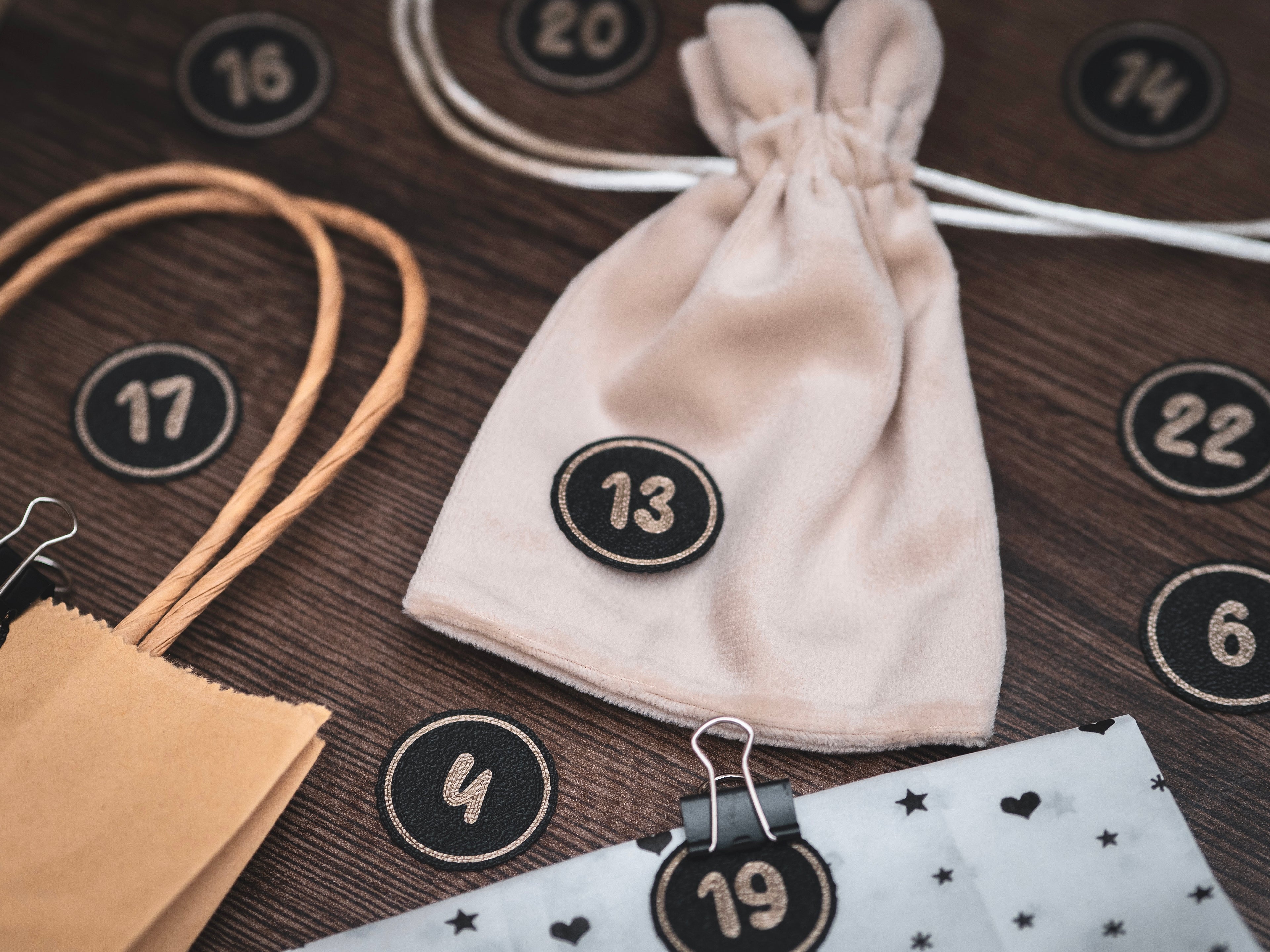 Adventskalender Zahlen 1-24 | verschiedene Farben